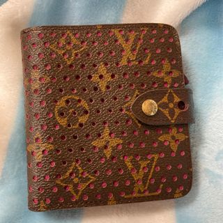 ルイヴィトン(LOUIS VUITTON)のヴィトン  モノグラムペルフォ財布　二つ折　used 難あり　正規品(折り財布)