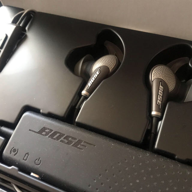 Bose QuietComfort 20 Appleノイズキャンセリングイヤホン