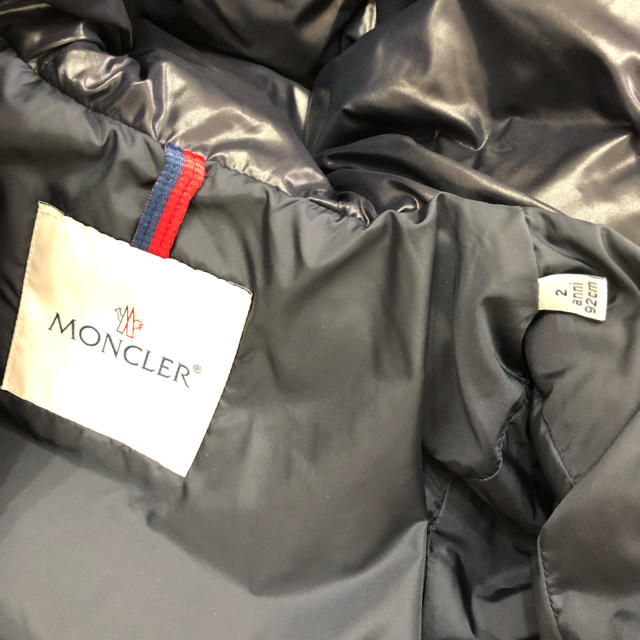 MONCLER(モンクレール)の【美品】モンクレール ダウンジャケット 2A キッズ/ベビー/マタニティのキッズ服男の子用(90cm~)(ジャケット/上着)の商品写真