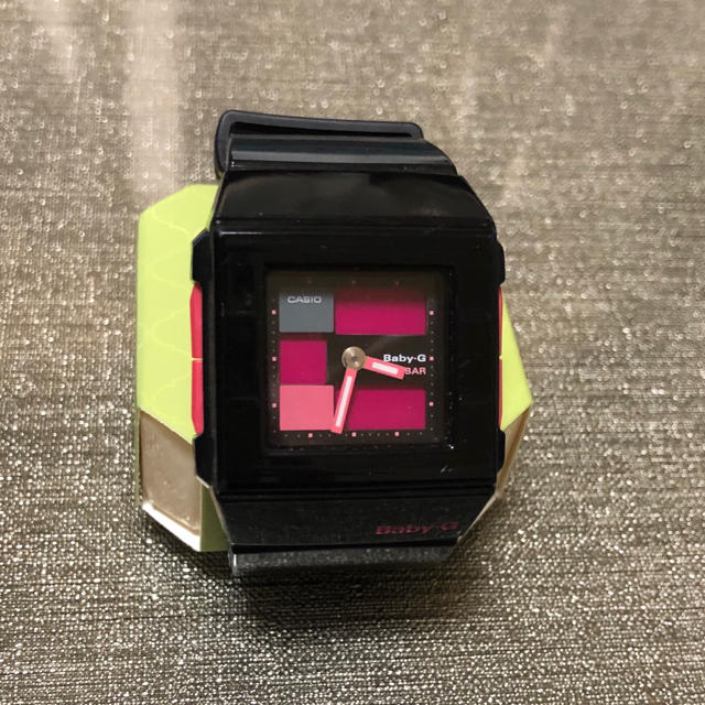 Baby-G(ベビージー)のCASIO Baby-G BGA-200 ブラック×ピンク レディースのファッション小物(腕時計)の商品写真