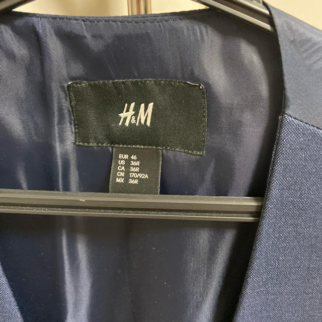 H&M(エイチアンドエム)のH&M シングル　ベスト メンズのトップス(ベスト)の商品写真