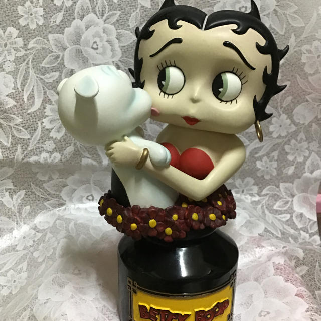 超レア  Betty Boop.   フィギュア   シリアルNo入