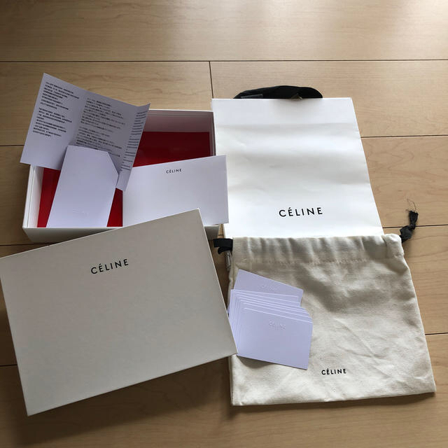 celine(セリーヌ)のセリーヌ　空箱　保存袋　紙袋 レディースのバッグ(ショップ袋)の商品写真