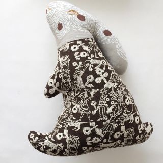 ミナペルホネン(mina perhonen)のミナペルホネン新品うさぎクッション(クッション)