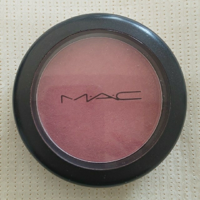 MAC(マック)のマック  チーク  ゴールドラメ入りローズピンク コスメ/美容のベースメイク/化粧品(チーク)の商品写真