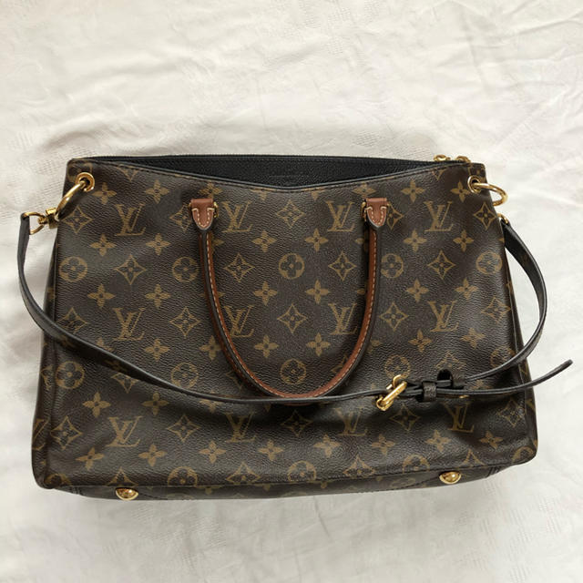 LOUIS VUITTON  バッグ