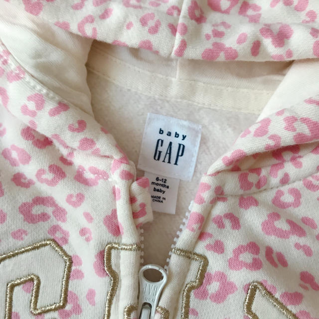 GAP(ギャップ)のお正月sale♡一度着用☆GAPくま耳ヒョウ柄カバーオール6-12month キッズ/ベビー/マタニティのベビー服(~85cm)(カバーオール)の商品写真