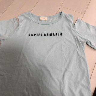 レピピアルマリオ(repipi armario)のレピピアルマリオ  肩空きTシャツ　可愛い　美品(Tシャツ/カットソー)
