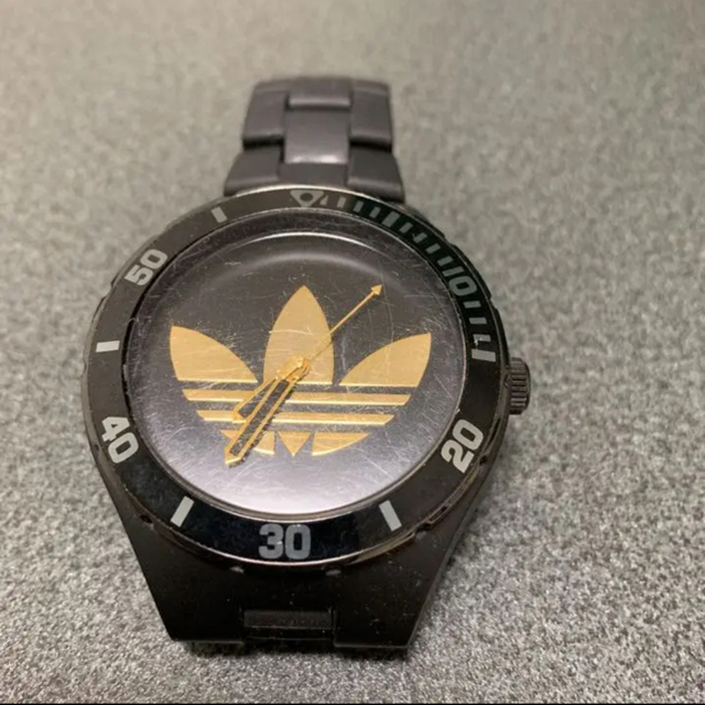 adidas(アディダス)のアディダス 腕時計 ブラック×ゴールド メンズの時計(腕時計(アナログ))の商品写真