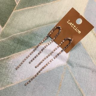 スリーコインズ(3COINS)のLattice シルバー チェーン ピアス(ピアス)