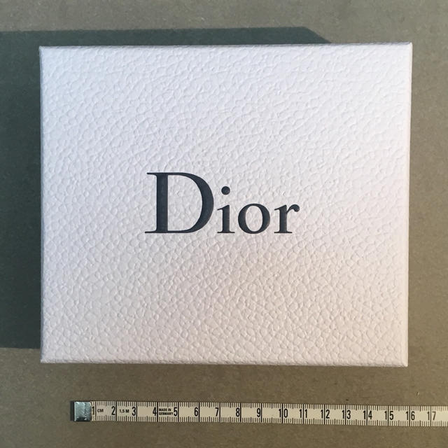 Dior(ディオール)のDior箱☆17cm レディースのバッグ(ショップ袋)の商品写真