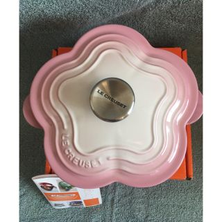 ルクルーゼ(LE CREUSET)の新品未使用 ルクルーゼ  フルール ブーケピンク(鍋/フライパン)