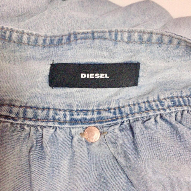 DIESEL(ディーゼル)のDIESEL(ディーゼル) デニムフレアスカート DE-MARCIL レディースのスカート(ひざ丈スカート)の商品写真