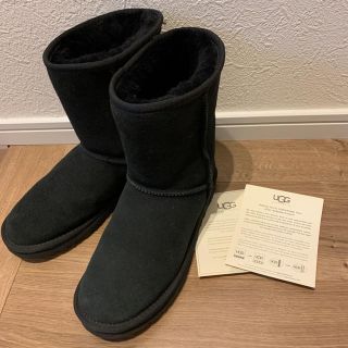 アグ(UGG)のUGG CLASSIC SHORT 24センチ　クラシックショート　(ブーツ)