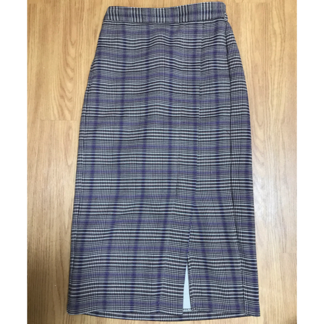 GU(ジーユー)のチェックナローミディスカート GU レディースのスカート(ひざ丈スカート)の商品写真