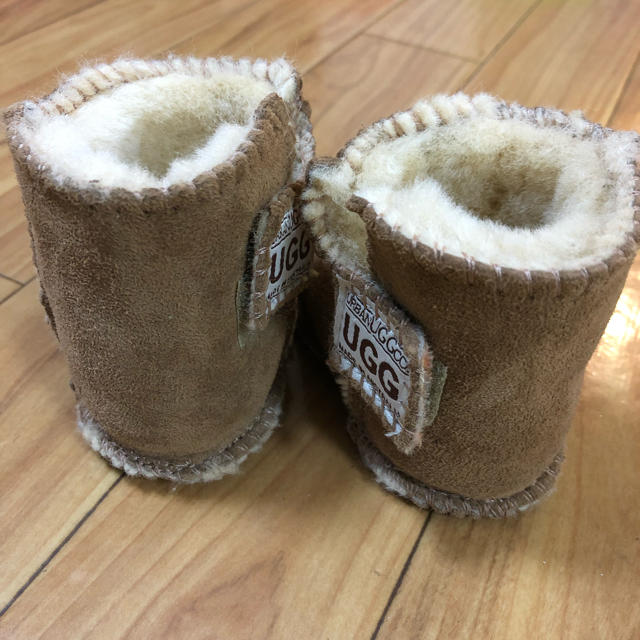 UGG(アグ)のUGG ベビーシューズ 10センチ キッズ/ベビー/マタニティのベビー靴/シューズ(~14cm)(ブーツ)の商品写真