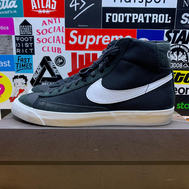 スニーカーNIKE SLAM JAM BLAZER MID 77 VNTG 28.5cm