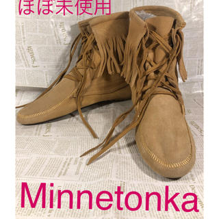 ミネトンカ(Minnetonka)のMinnetonka フリンジ編み上げブーツ 美品(ブーツ)