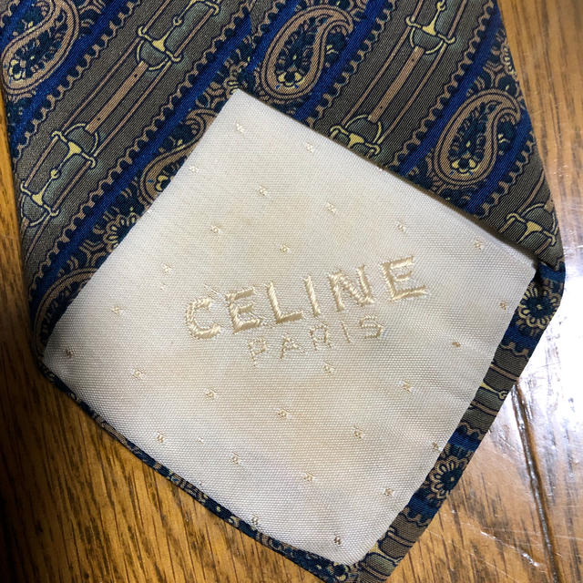 celine(セリーヌ)のCELINE セリーヌ・ペイズリー柄ネクタイ　シルク100% メンズのファッション小物(ネクタイ)の商品写真