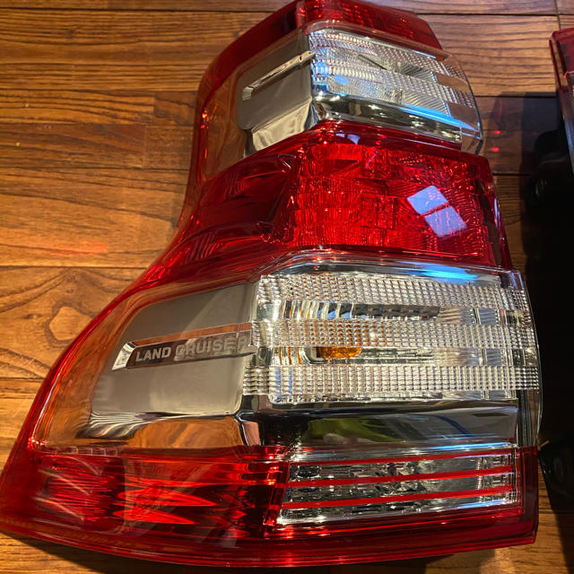 トヨタ(トヨタ)のプラド150中期 テールランプ左右セット 自動車/バイクの自動車(車種別パーツ)の商品写真