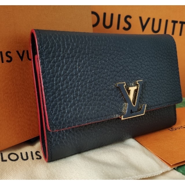 LOUIS VUITTON(ルイヴィトン)の専用です【新品未使用】ポルトフォイユ・カプシーヌ コンパクト レディースのファッション小物(財布)の商品写真