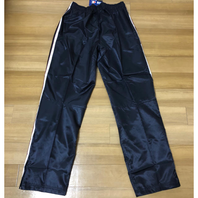 Champion(チャンピオン)の専用 5,390円《新品》Champion 裏メッシュ ウインドパンツ XO メンズのパンツ(その他)の商品写真