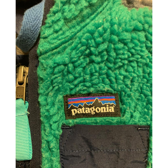 patagonia(パタゴニア)のパタゴニア　ベスト キッズ/ベビー/マタニティのベビー服(~85cm)(ジャケット/コート)の商品写真