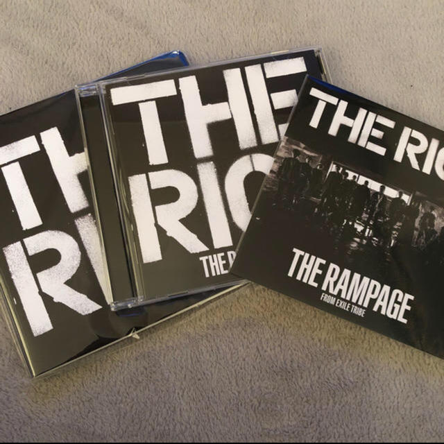 THE RAMPAGE(ザランページ)のランページ  RIOT アルバム　 エンタメ/ホビーのCD(ポップス/ロック(邦楽))の商品写真