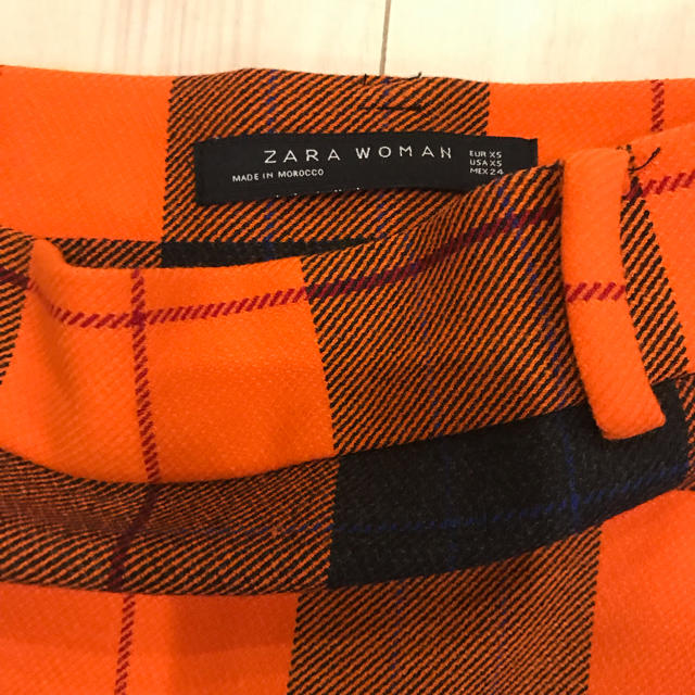 ZARA(ザラ)の▶︎プロフ必読◀︎様専用  ZARA オレンジ チェック スカート レディースのスカート(ひざ丈スカート)の商品写真