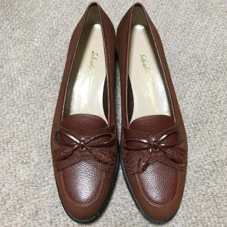 サルヴァトーレフェラガモ(Salvatore Ferragamo)の新品フェラガモ👣タッセルローファー(ローファー/革靴)