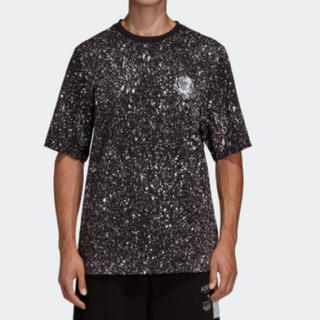 アディダス(adidas)のアディダスTシャツ UNIVERSE AOP TEE(Tシャツ/カットソー(半袖/袖なし))