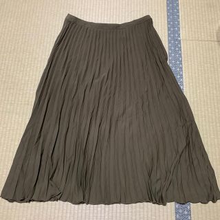 エイチアンドエム(H&M)のプリーツスカート カーキ色(ロングスカート)