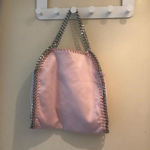 ZARA(ザラ)のチェーンバッグ  ピンク レディースのバッグ(ハンドバッグ)の商品写真
