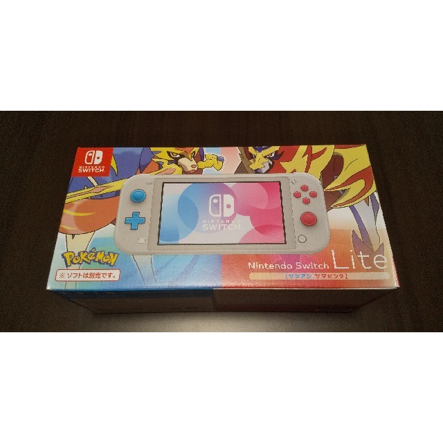 Nintendo Switch(ニンテンドースイッチ)の【新品】Nintendo Switch Lite ザシアン・ザマゼンタ エンタメ/ホビーのゲームソフト/ゲーム機本体(家庭用ゲーム機本体)の商品写真