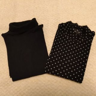 ユニクロ(UNIQLO)のユニクロ150　2点セット　マイクロフリース＋タートルカットソー　ドット　黒(Tシャツ/カットソー)