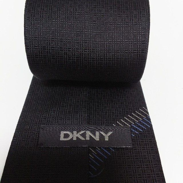 DKNY(ダナキャランニューヨーク)の美品、DKNY(ダナキャラン ニューヨーク)のネクタイ メンズのファッション小物(ネクタイ)の商品写真