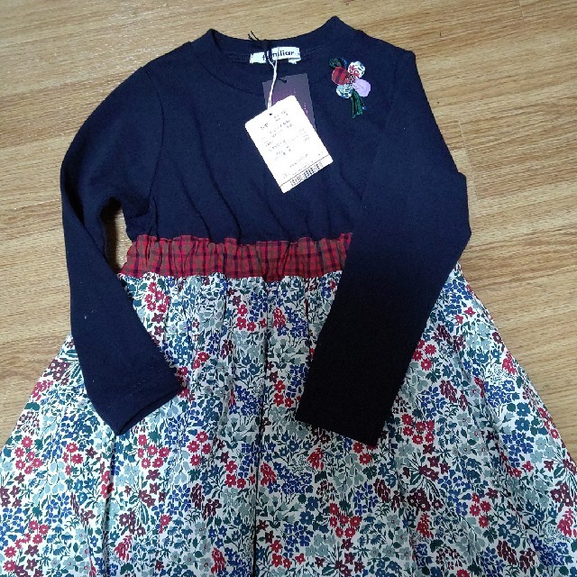 familiar(ファミリア)のご専用✴️リバティワンピース キッズ/ベビー/マタニティのキッズ服女の子用(90cm~)(ワンピース)の商品写真