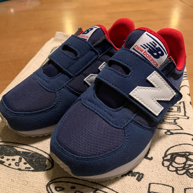 New Balance(ニューバランス)のニューバランス　スニーカー18㎝ キッズ/ベビー/マタニティのキッズ靴/シューズ(15cm~)(スニーカー)の商品写真