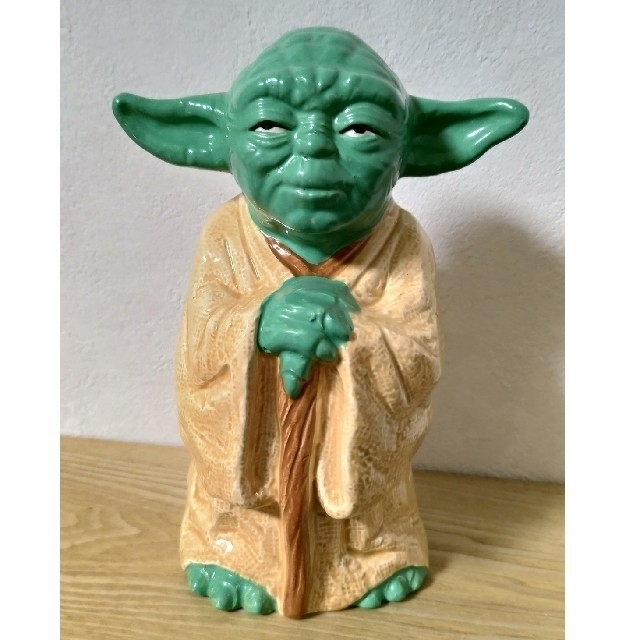 スターウォーズ ヨーダ貯金箱 おまけ付 | フリマアプリ ラクマ