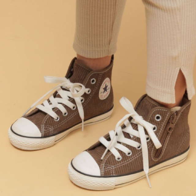 CONVERSE(コンバース)の今週のみ値下げ💴⤵️CONVERSEコーデュロイ17cm キッズ/ベビー/マタニティのキッズ靴/シューズ(15cm~)(スニーカー)の商品写真