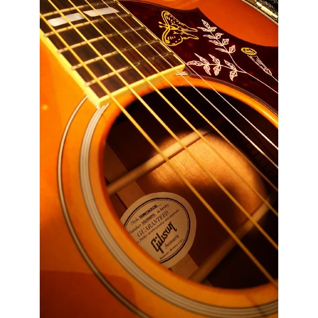 Gibson(ギブソン)の美品！！Gibson Hummingbird 2015年モデル 楽器のギター(アコースティックギター)の商品写真