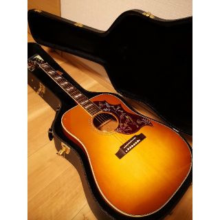 ギブソン(Gibson)の美品！！Gibson Hummingbird 2015年モデル(アコースティックギター)