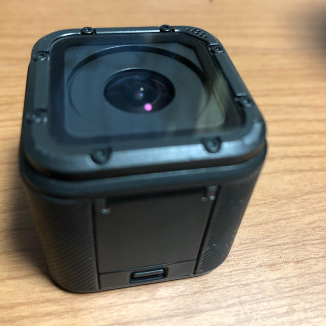 GoPro(ゴープロ)のGoPro Hero4 session  中古 スマホ/家電/カメラのカメラ(コンパクトデジタルカメラ)の商品写真