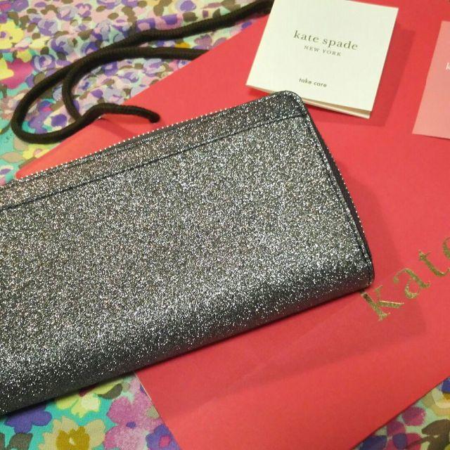 kate spade new york(ケイトスペードニューヨーク)の★★★交渉中★★★ケイトスペード正規品ラメギラギラ長財布シルバーお洒落クリスマス レディースのファッション小物(財布)の商品写真