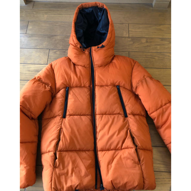 GU(ジーユー)のGU オレンジ中綿ジャケット　メンズ　S メンズのジャケット/アウター(ダウンジャケット)の商品写真