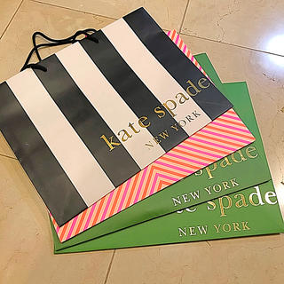 ケイトスペードニューヨーク(kate spade new york)のケイトスペード  大きめ 紙袋４枚(ショップ袋)
