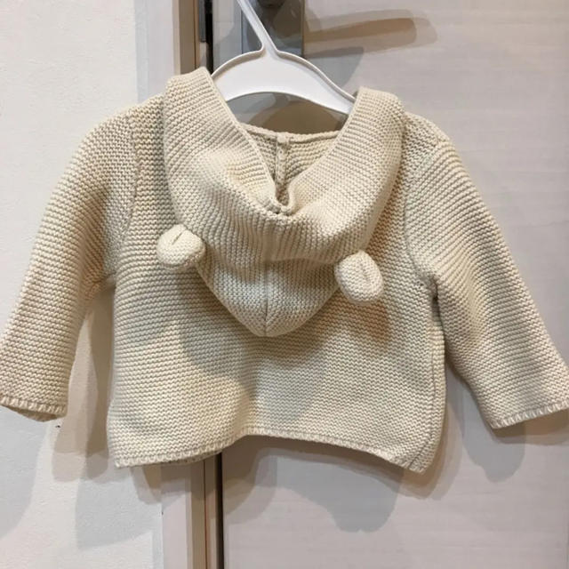 babyGAP(ベビーギャップ)のGAP ベビー くま耳カーディガン キッズ/ベビー/マタニティのベビー服(~85cm)(カーディガン/ボレロ)の商品写真