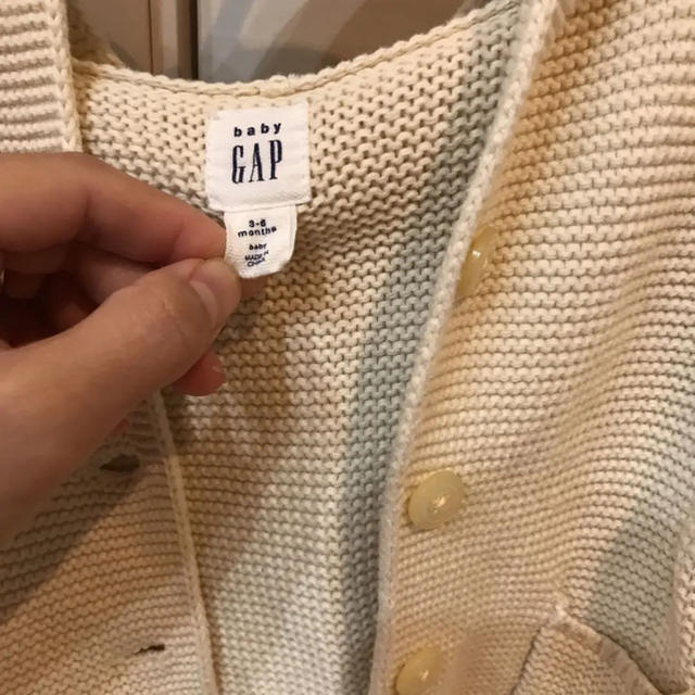 babyGAP(ベビーギャップ)のGAP ベビー くま耳カーディガン キッズ/ベビー/マタニティのベビー服(~85cm)(カーディガン/ボレロ)の商品写真