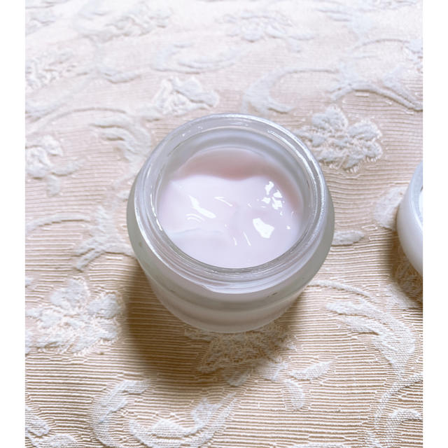 Cosme Kitchen(コスメキッチン)のFEMMUE ROSE SLEEPING MASK コスメ/美容のスキンケア/基礎化粧品(フェイスクリーム)の商品写真