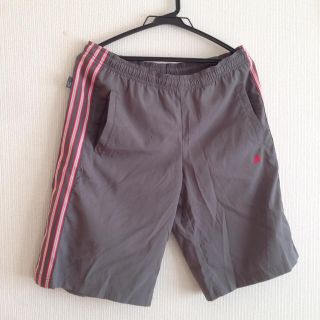 アディダス(adidas)のアディダス 軽量ハーフパンツ(ショートパンツ)